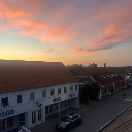 In The Middle Of * Ribe